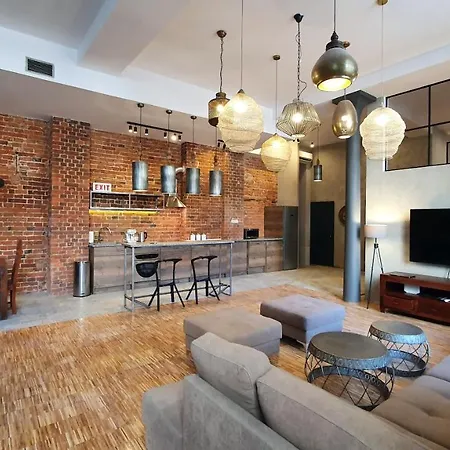 Ruska 47/48a Apartment