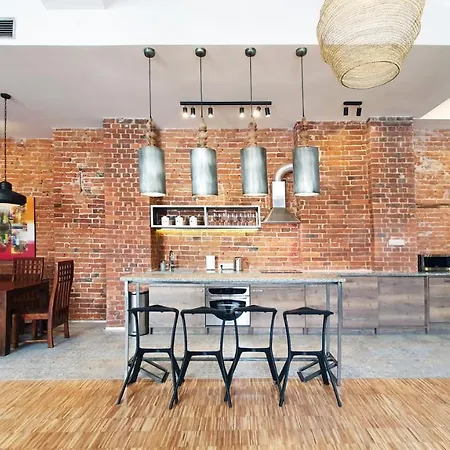 Ruska 47/48a Вроцлав